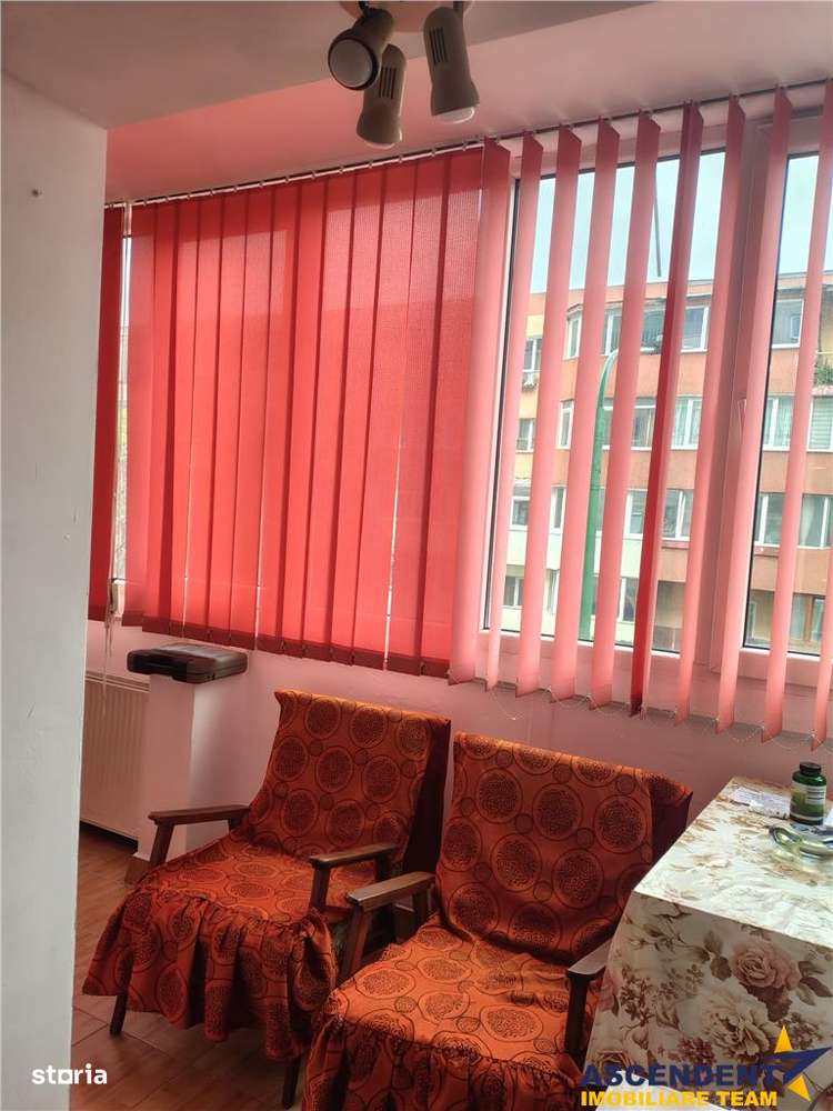 Apartament 2 camere, decomandat, mobilat,etaj 2,Grivitei, Brasov - Imagine principală: 3/9