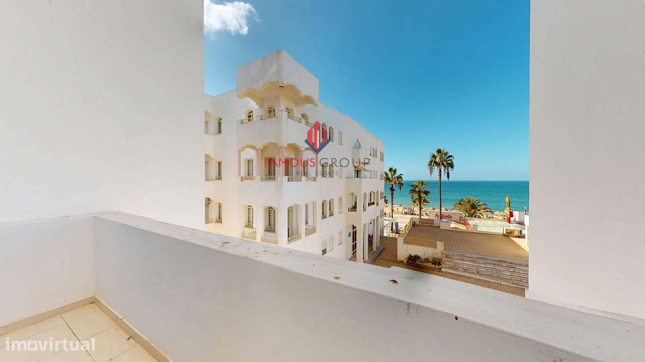 Apartamento T2 Remodelado, Frente Mar em Quarteira - Grande imagem: 2/32