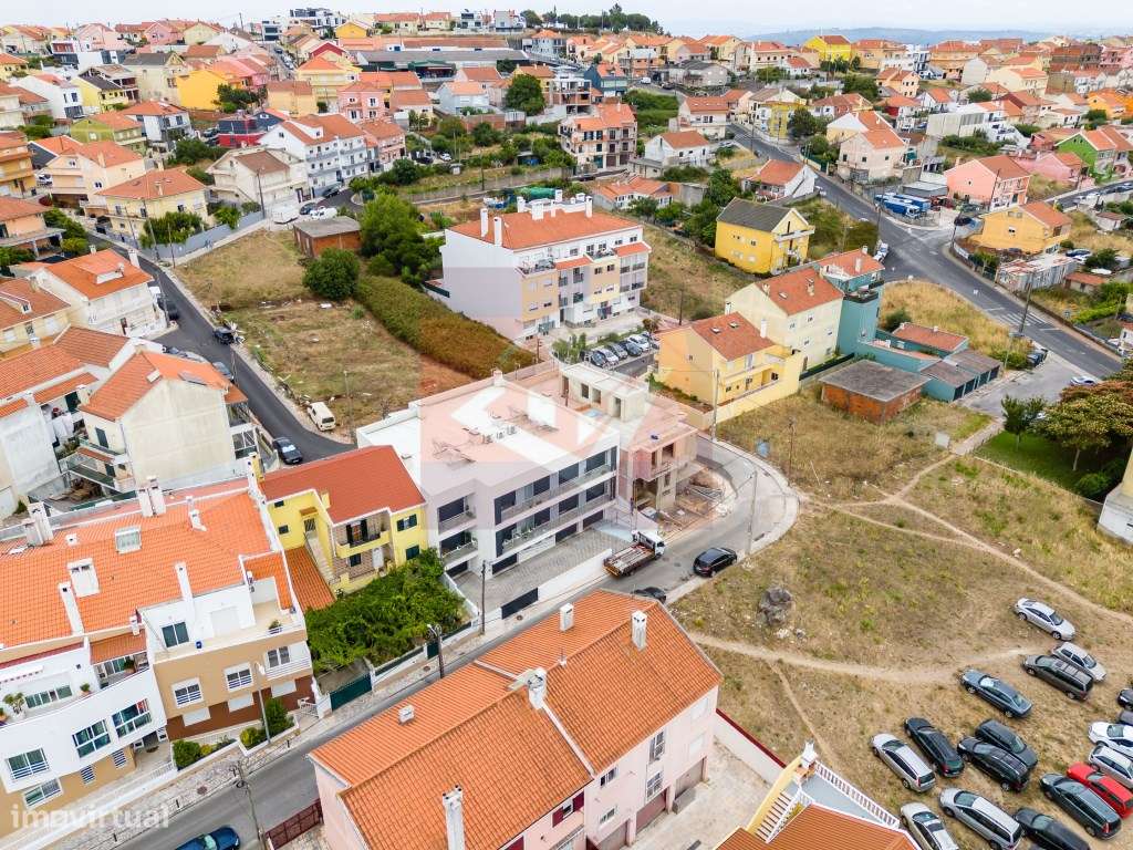 Apartamento T2 mobilado em Casal de Cambra-57
