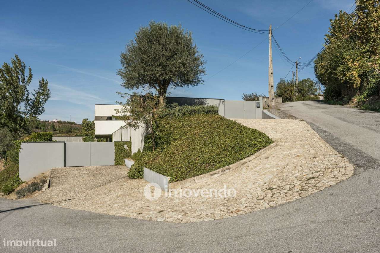 Moradia T3 única, mobilada e equipada, em Cabeceiras de Basto-59