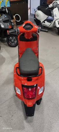 Vespa GTS - 8