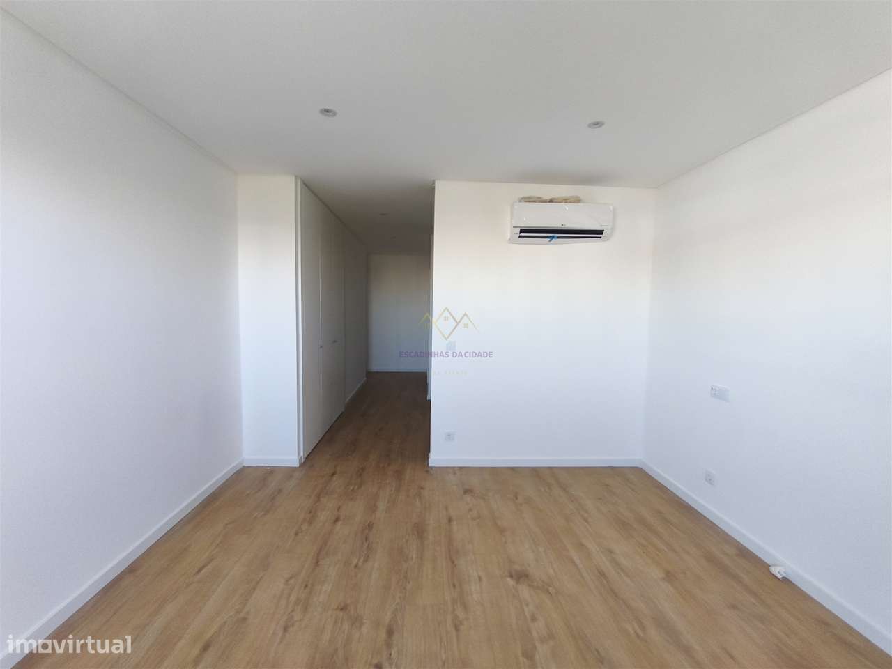 Penthouse T5 com varandas, 2 Garagens Box e Arrecadação, em Empreendim-20