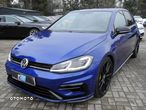 Volkswagen Golf - 1