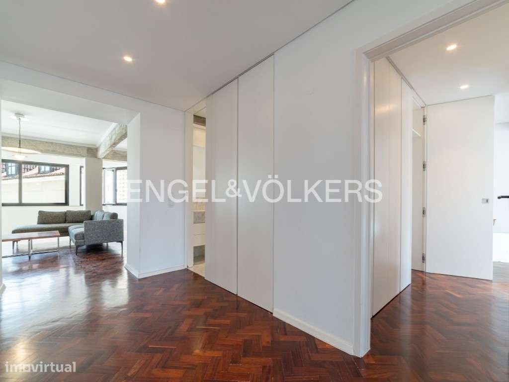 Apartamento T3 renovado no Principe Real-10