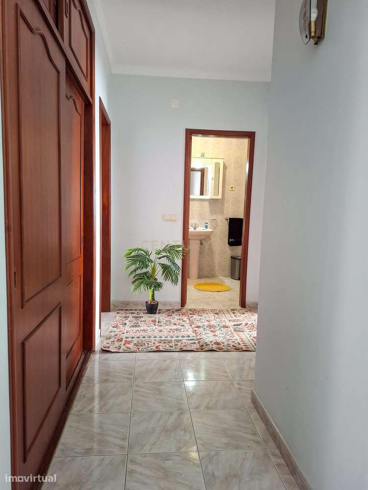 Apartamento T2 no centro da Praia da Consolação, Peniche-1