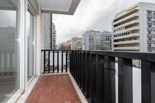 T4 na Av. E.U.A., Alvalade, Lisboa– apartamento renovado, luminoso e s - Grande imagem: 5/36