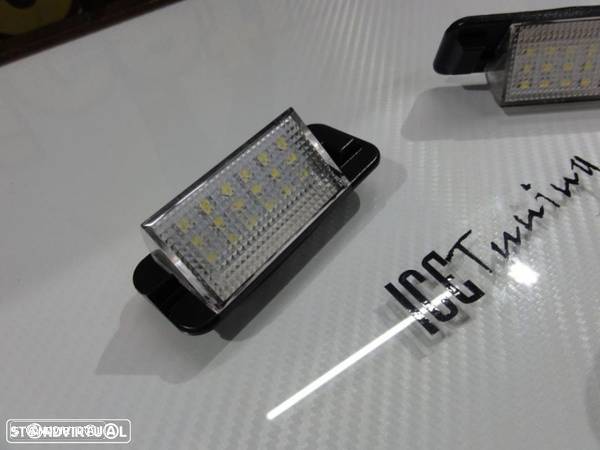 Suporte de lampada de matricula com led branco para bmw e36 CAN BUS - 6