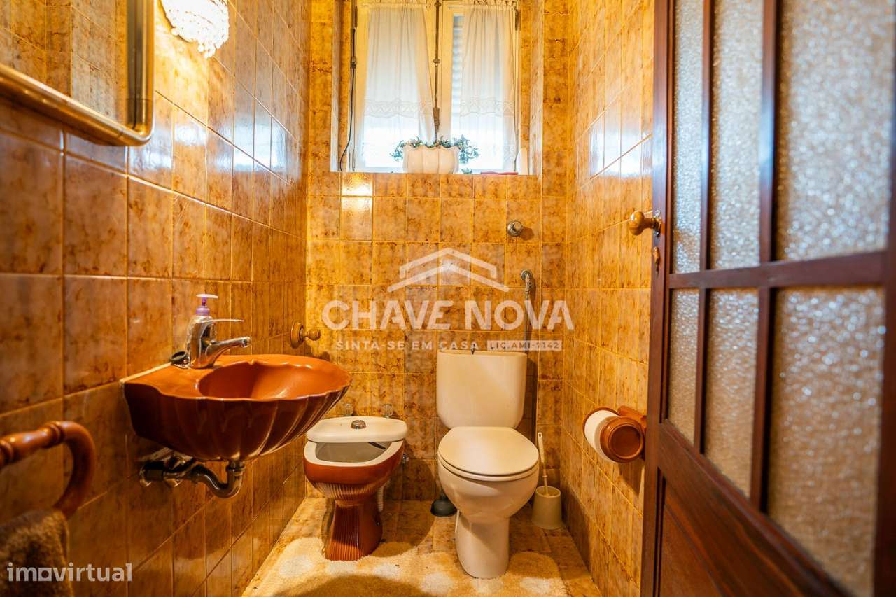 Moradia Isolada T5  no Porto-12