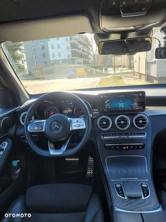 Mercedes-Benz GLC 200 4Matic 9G-TRONIC AMG Line Plus - 9