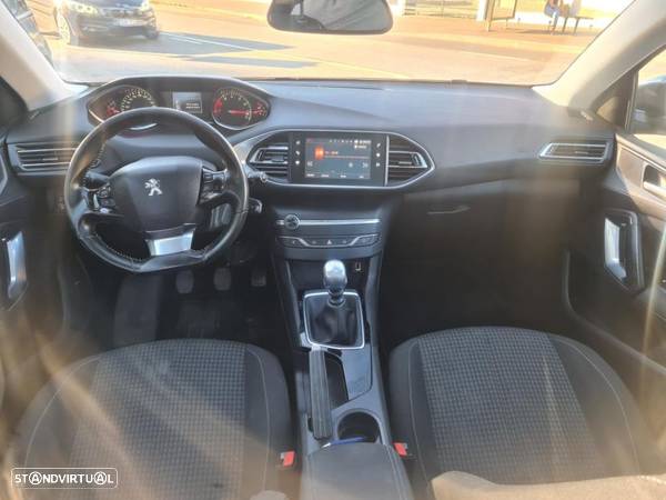 Peugeot 308 SW 1.2 PureTech Active - 9