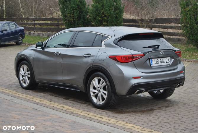 Infiniti Q30 2.2d Sport 7DCT - 3