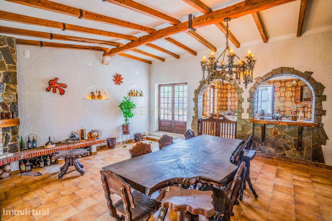 Moradia no Centro das Gaeiras. Uma casa única.-10