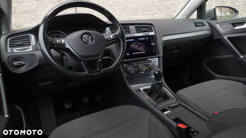 Volkswagen Golf VII 1.6 TDI BMT Comfortline - 31