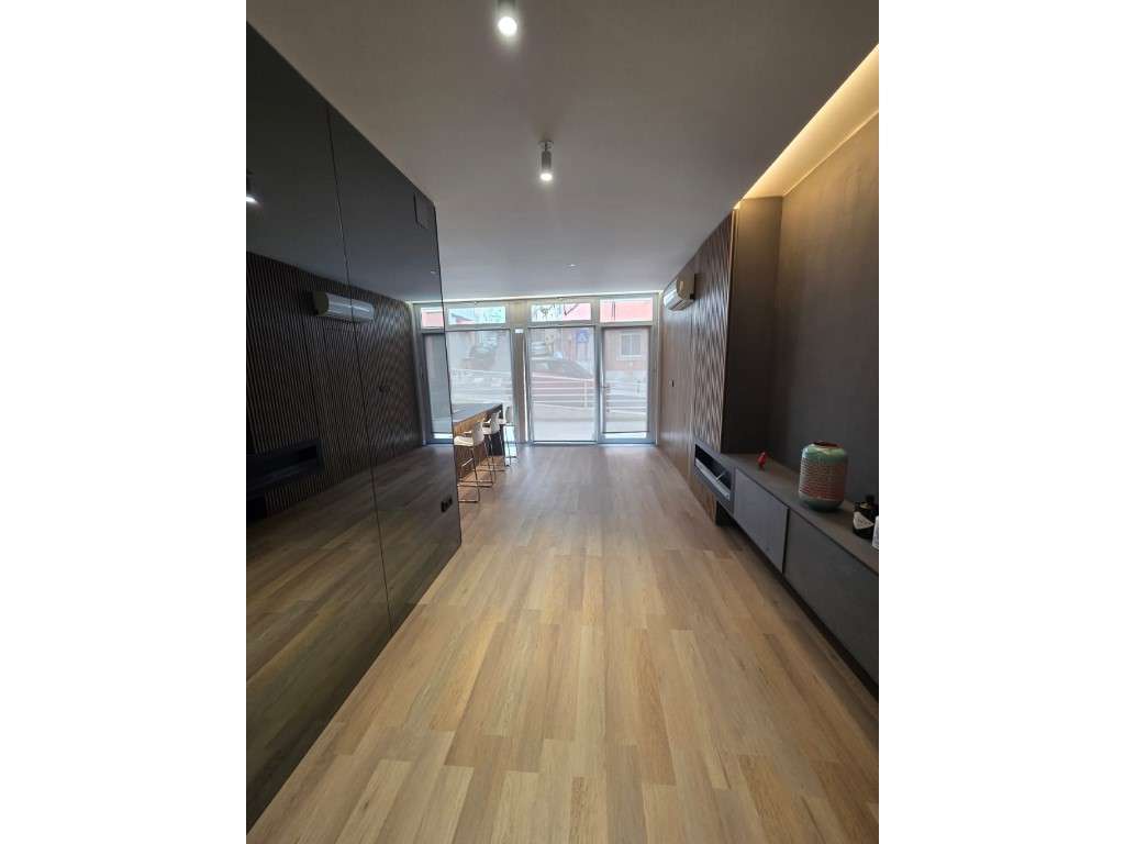 Apartamento Elegante e Contemporâneo no Centro de Algés-23