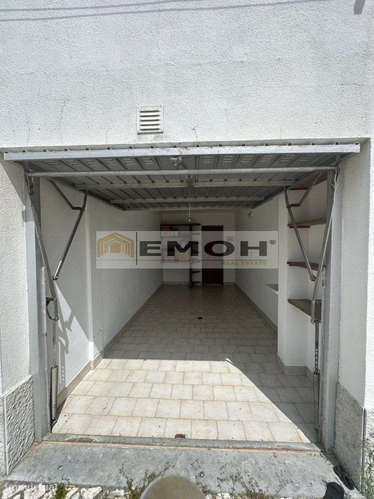 Apartamento T2 São Pedro Estoril-13