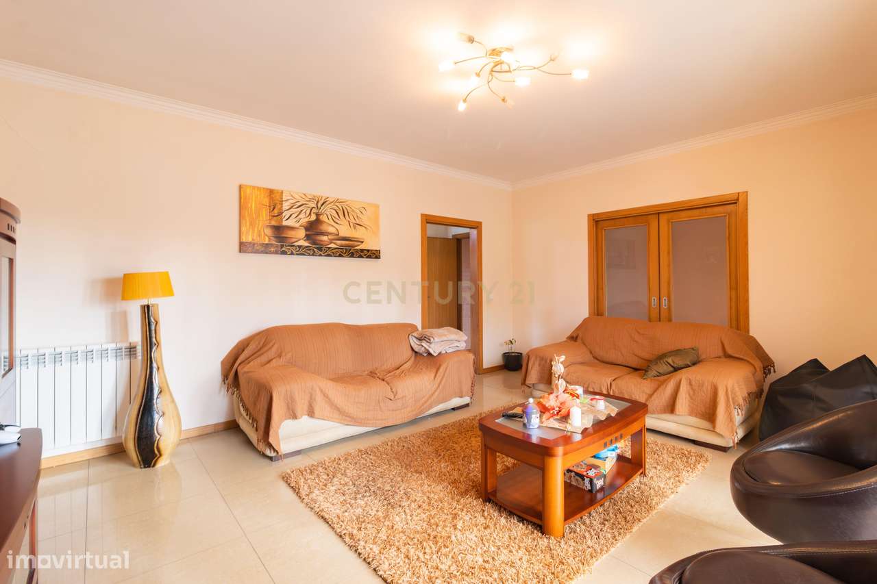 Moradia T3 Térrea com garagem e Jardim-6
