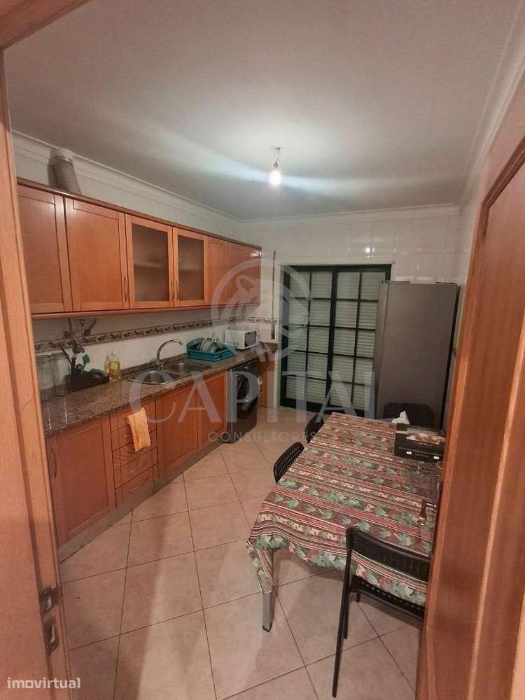 Apartamento T2 +1 com sótão independente - Grande imagem: 5/10