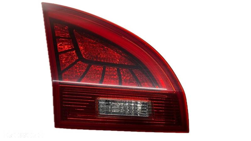 KIA VENGA LIFT LAMPA LEWA LEWY TYŁ TYLNA LED W KLAPĘ 15-19 - 1