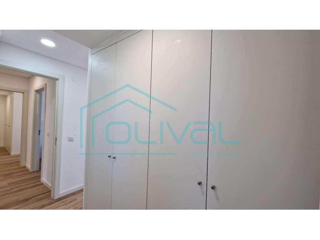 Apartamento T3 Novo Samora Correia-23