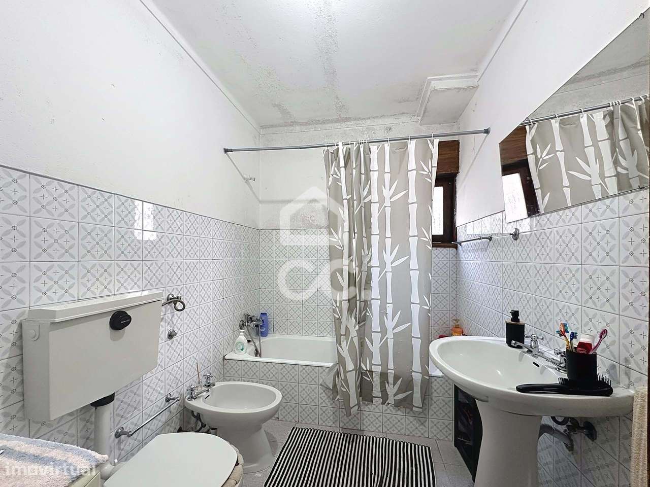 Oportunidade de Investimento: Moradia com viabilidade para 4 Unidades-27