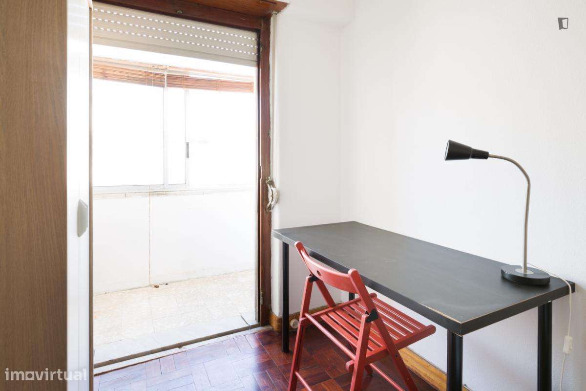 Quarto - localizado em Alcântara Lisbon - Grande imagem: 4/6