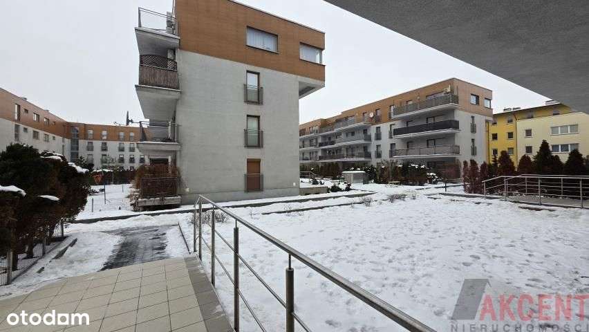 Lokal 3-pokojowy z garażem, tarasem i ogródkiem-7