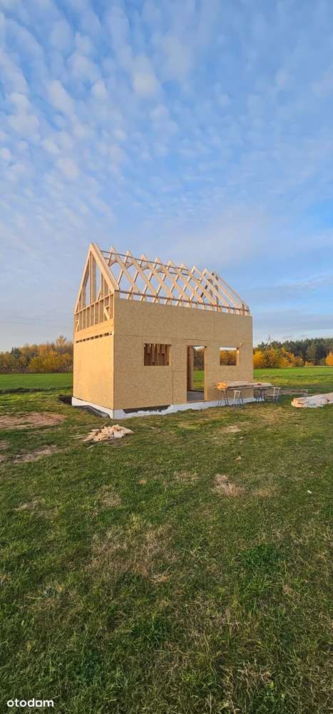 Sprzedam drewniany dom typu stodoła w zacisznej okolicy - Pełny obrazek: 4/10
