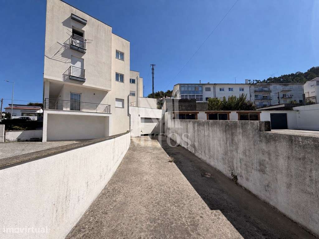 Armazém com 193 m² para venda em Darque - Viana do Castelo-8