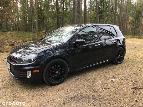 Volkswagen Golf VI 2.0 TSI GTI - 2