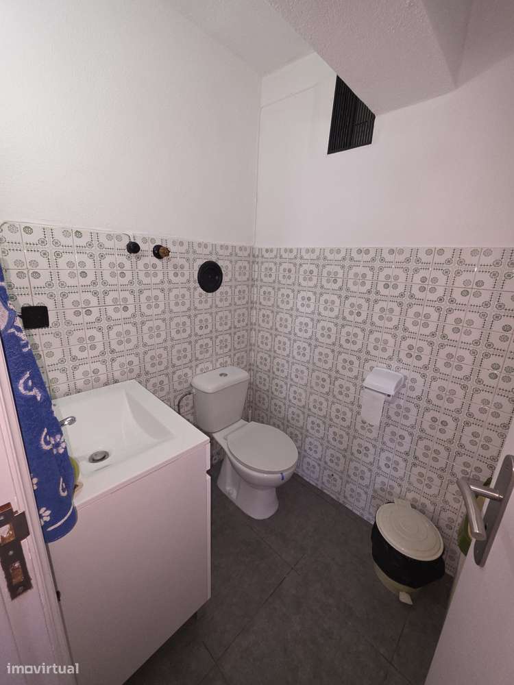 Fantástico Moradia T3 Independente em Lourosa-9