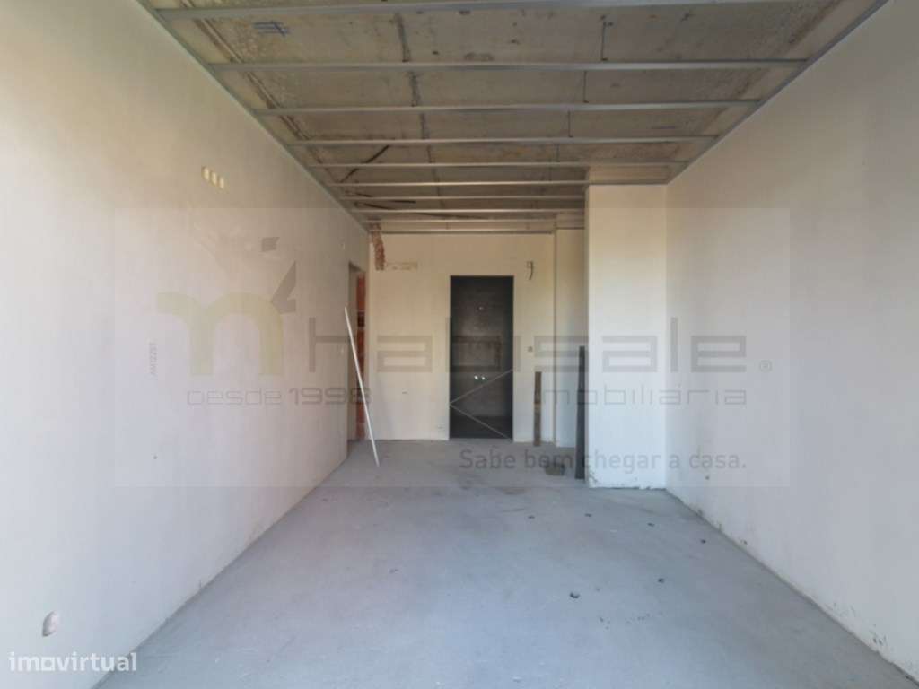 Apartamento T3 com garagem | Paradela, Santo António dos Cavaleiros-17