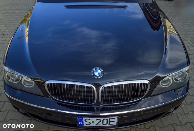 BMW Seria 7 750i L - 13