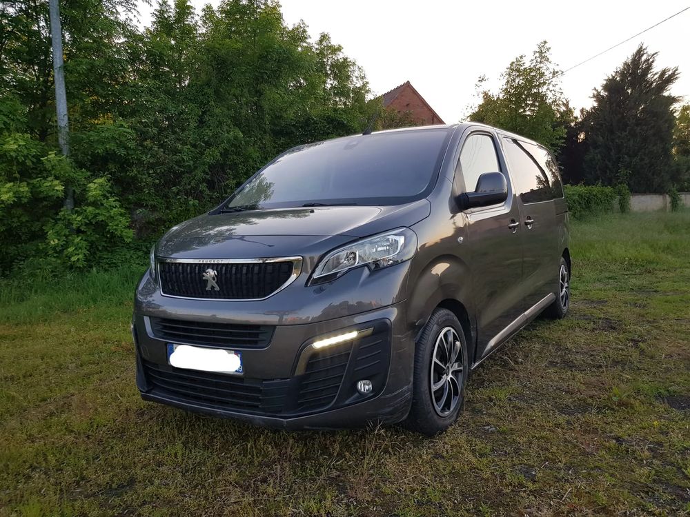 Peugeot Traveller 2016