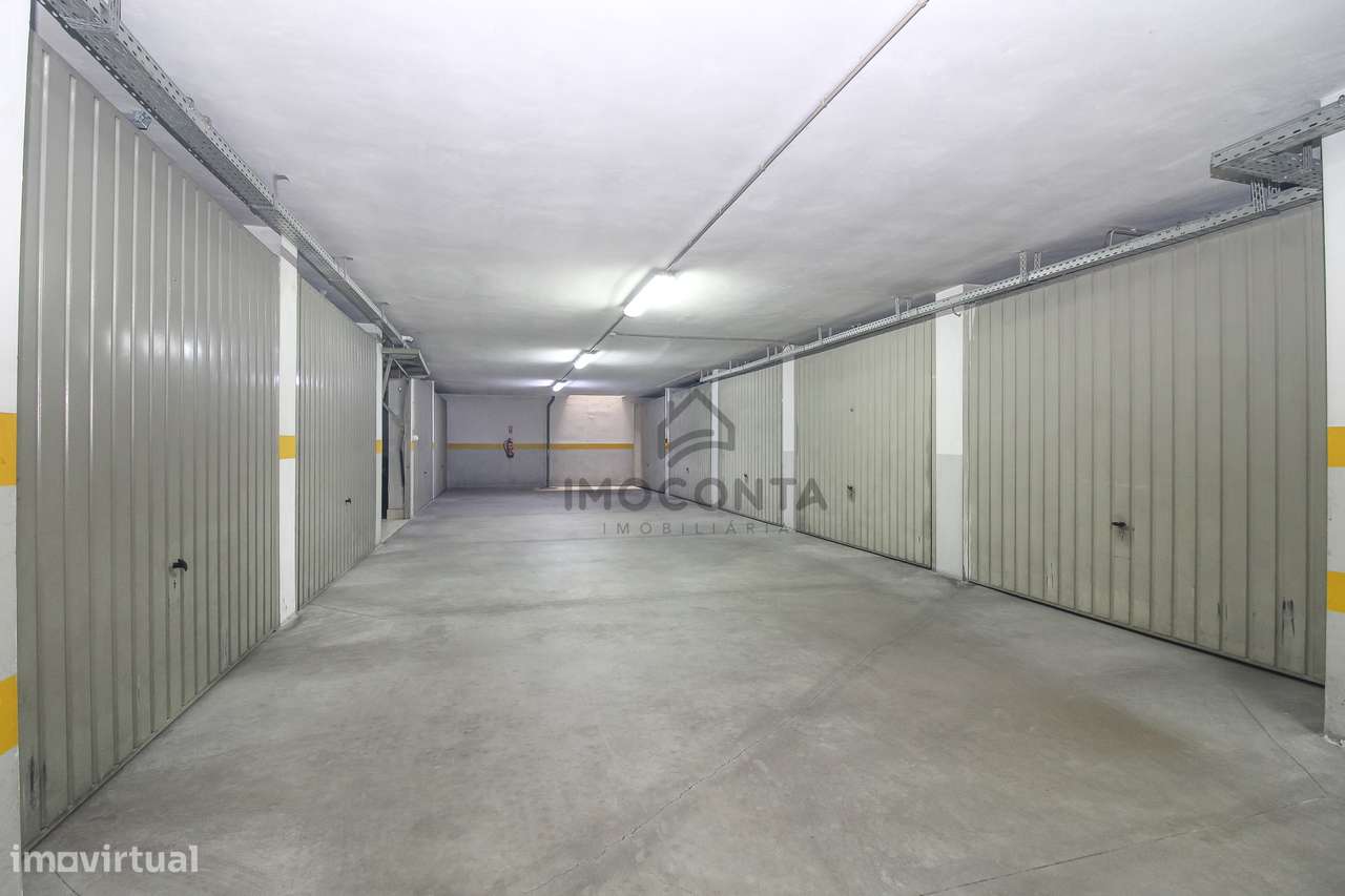 T2 c/ Garagem Dupla na Urbanização Hospital Privado S. Martinho-16