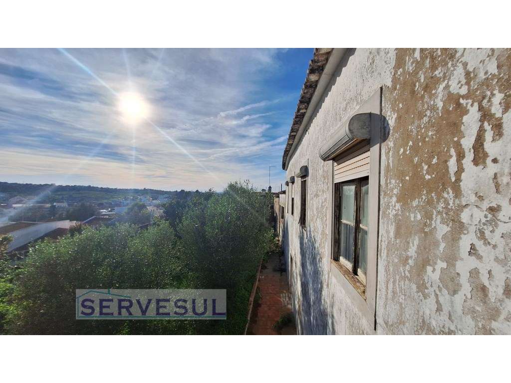Casa centenária para reconstrução, localizada no centro Histórico d... - Grande imagem: 5/14