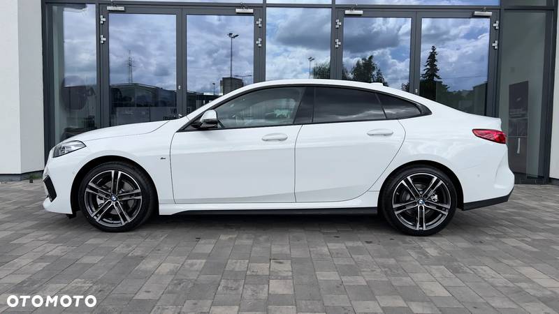 BMW Seria 2 218d M Sport - 9