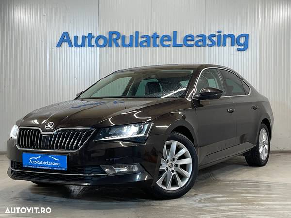 Skoda Superb 2.0 TDI DSG Ambition - 1