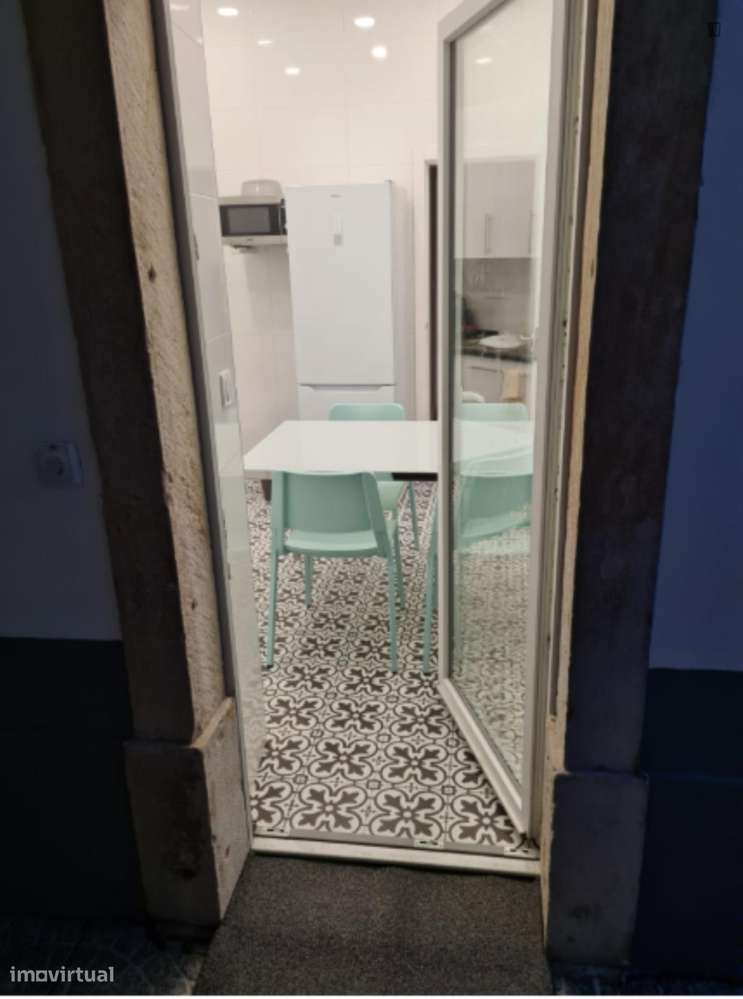 Quarto - localizado em Arroios Lisbon - Grande imagem: 4/10