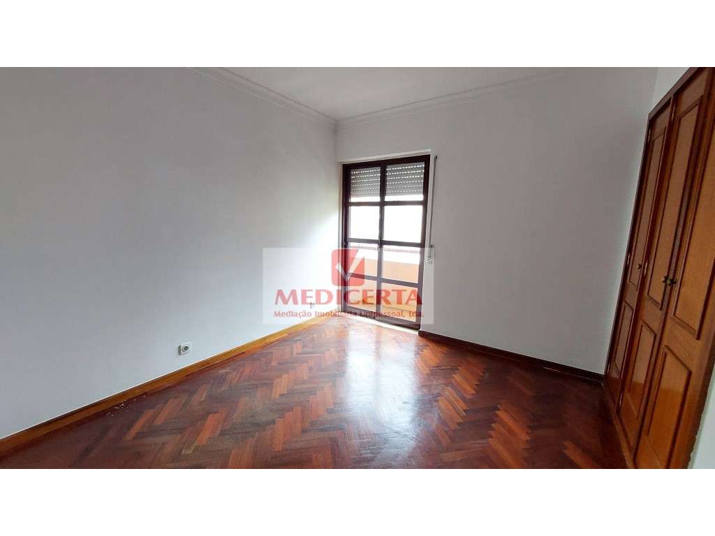 T3 - suite - Tapada das Mercês - Bom prédio-6