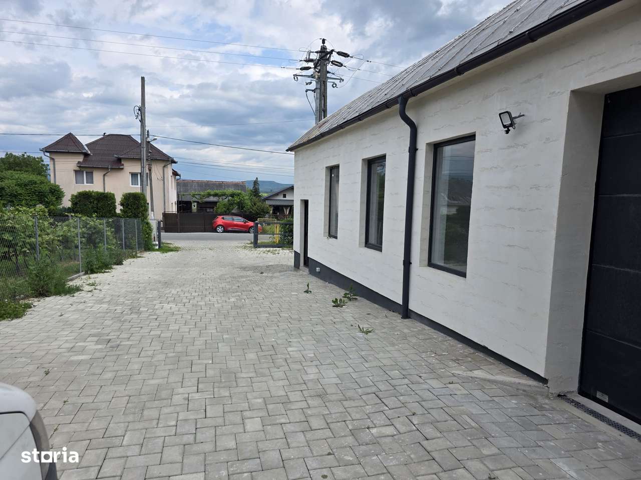 De vanzare hala+teren +2 apartamente la doar 7 km Bistrita - Imagine principală: 3/20