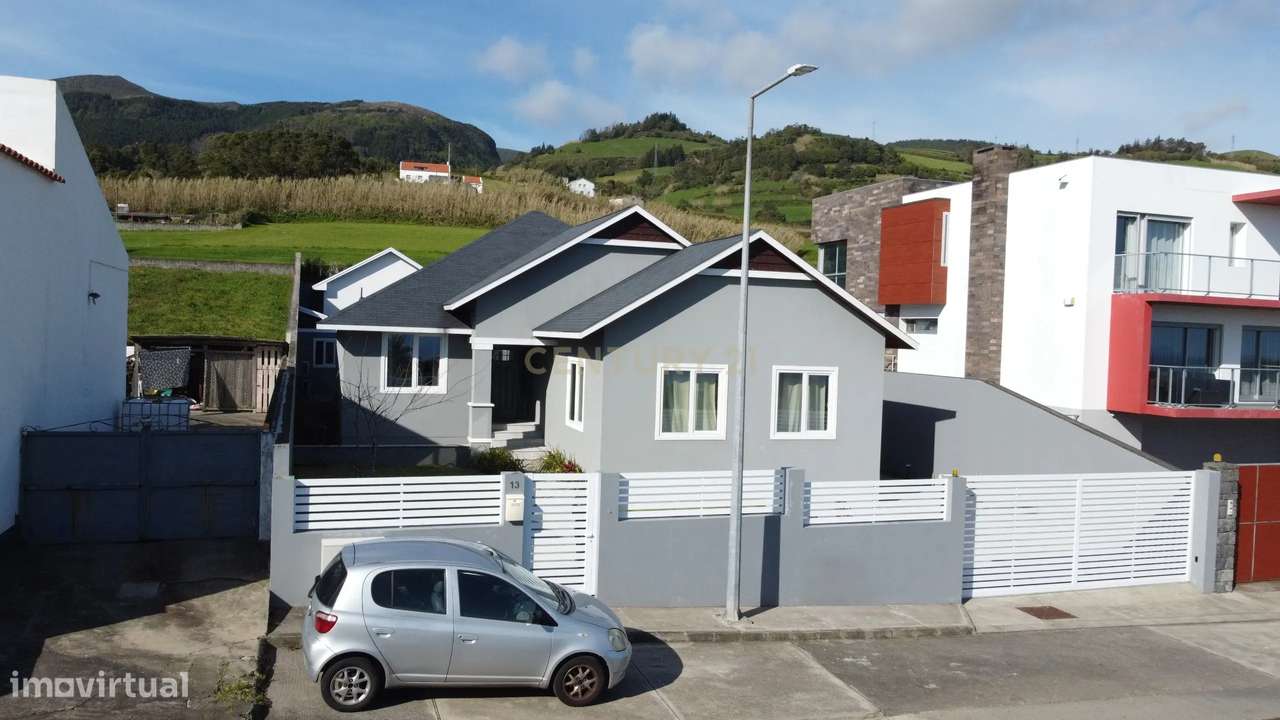 Moradia Moderna com Piscina + Apartamento Independente | Construção 20 - Grande imagem: 2/60