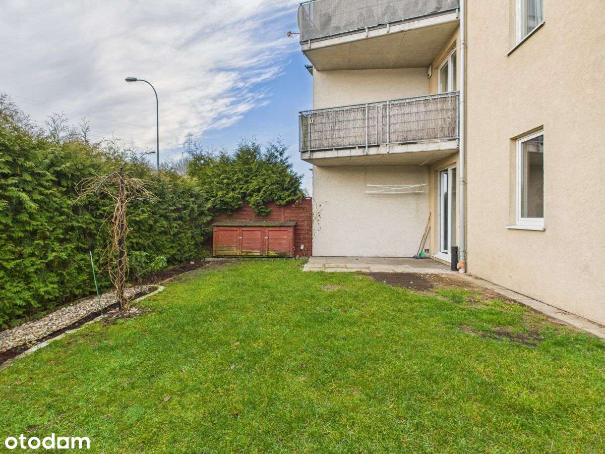 Nowoczesne M3 z ogrodem w spokojnej części Wejhero-17