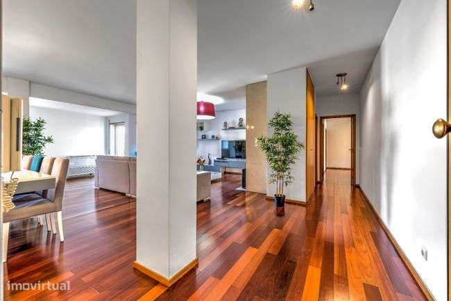 Apartamento T4 +1 à venda em Braga - Grande imagem: 2/29