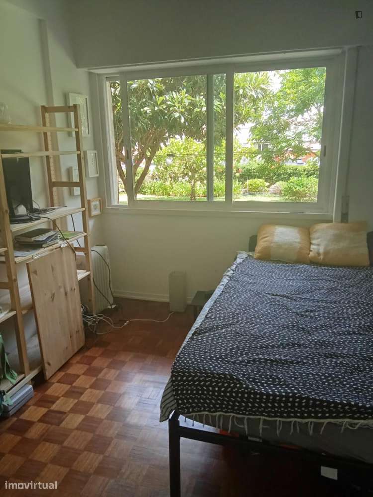 Quarto - localizado em Oeiras Lisbon - Grande imagem: 5/6