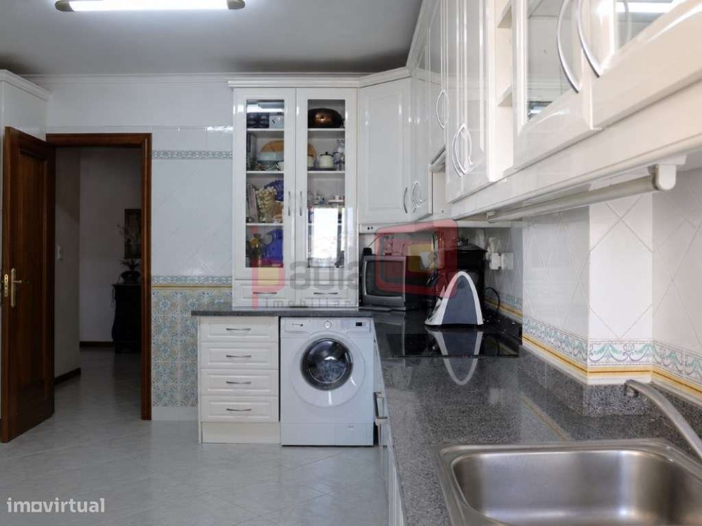 APARTAMENTO T3 COM PARQUEAMENTO-7