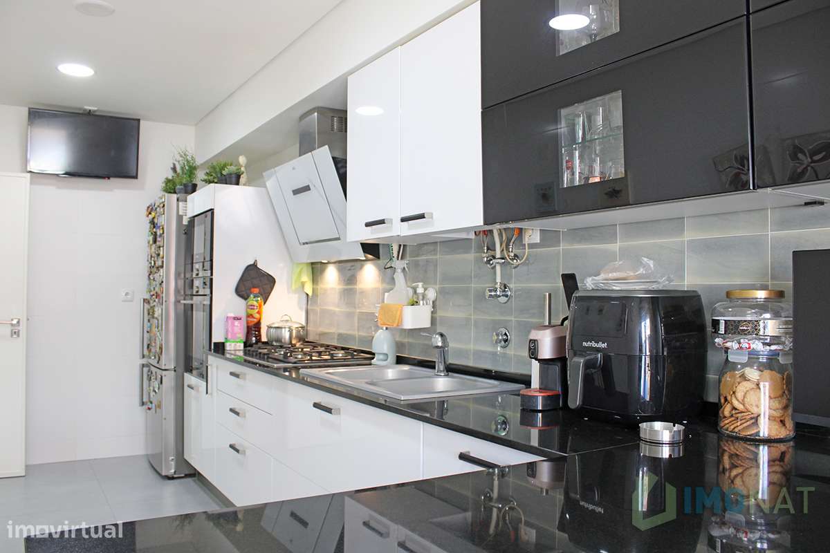 2 Apartamentos ,  T 2 + T 1-10