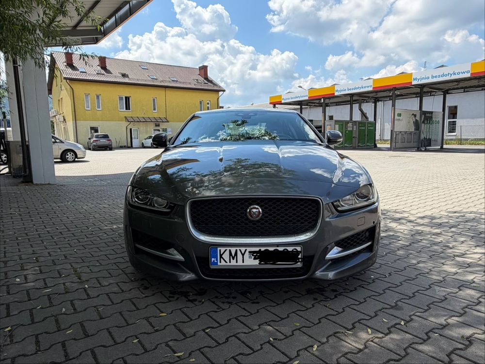 Jaguar XE 2.0 D Portfolio 2017