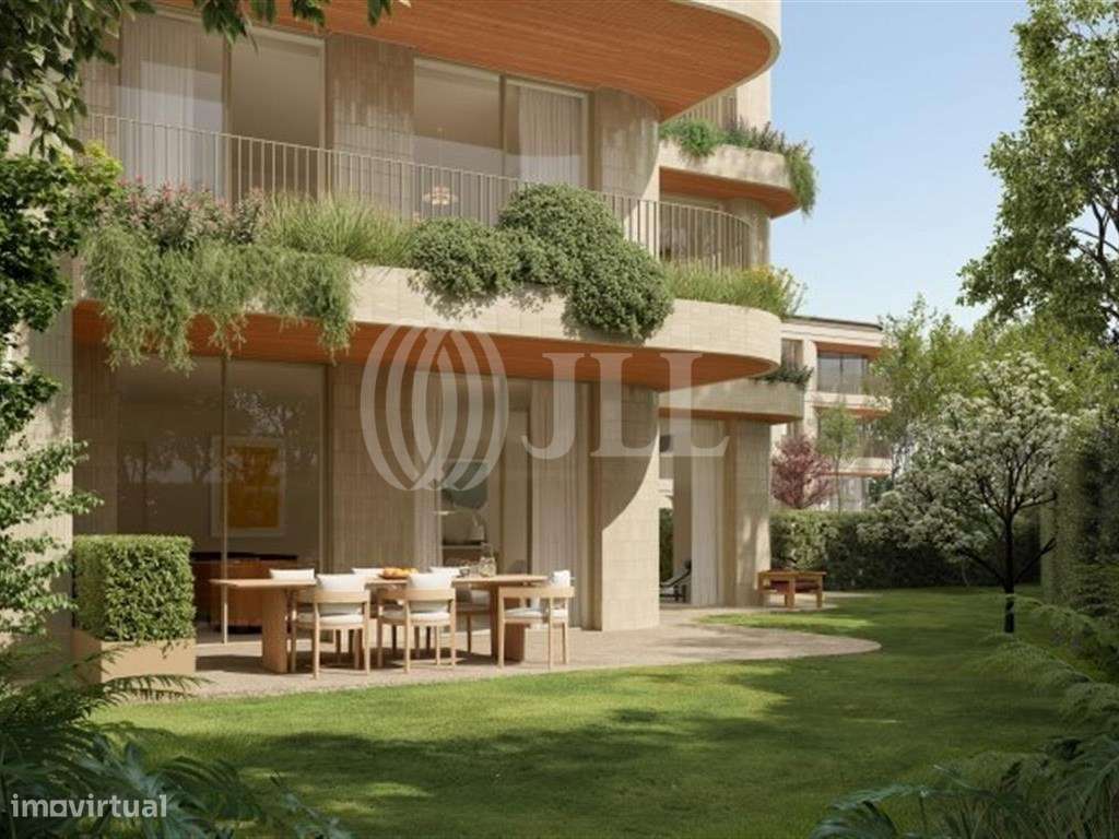 Apartamento T3 Com Estacionamento Na Foz Porto