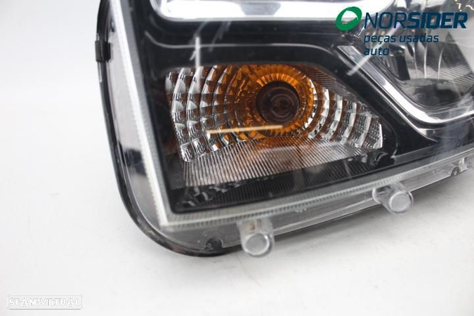 Farol esquerdo Dacia Duster|13-16 - 2