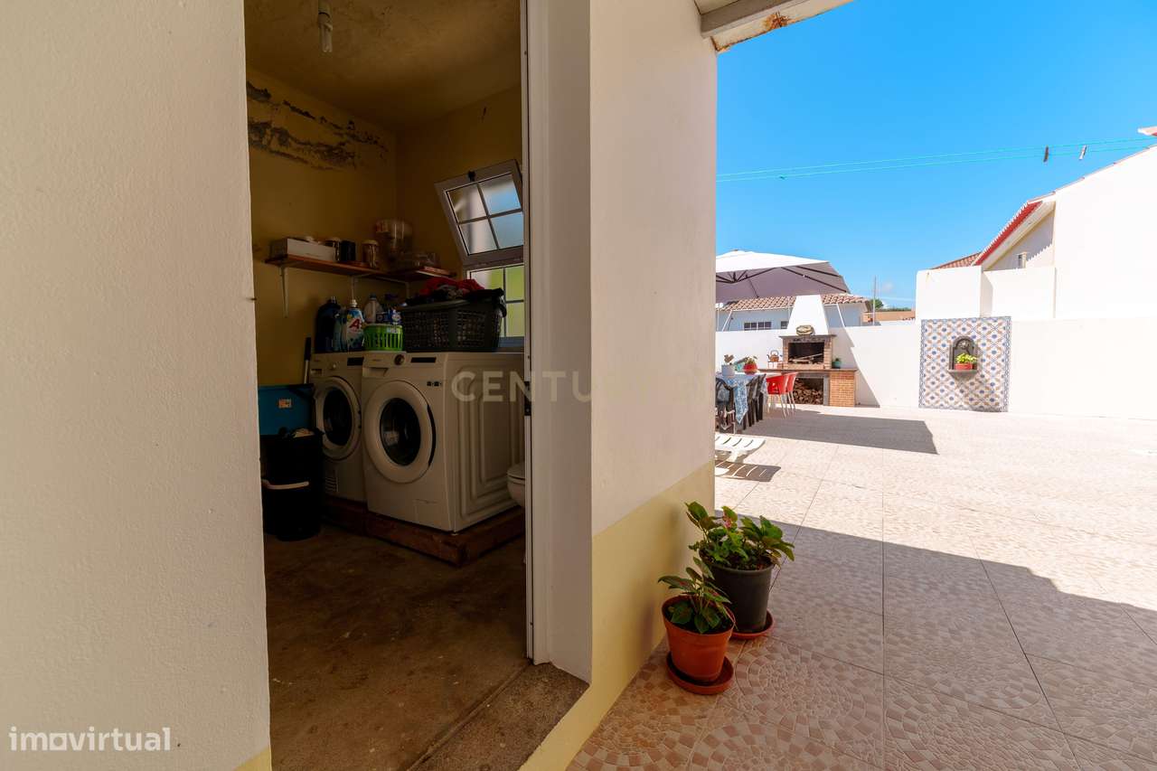 Moradia T4 com 2.971 m² de Terreno e Vista Panorâmica-42